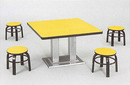 黃色美耐板餐桌 